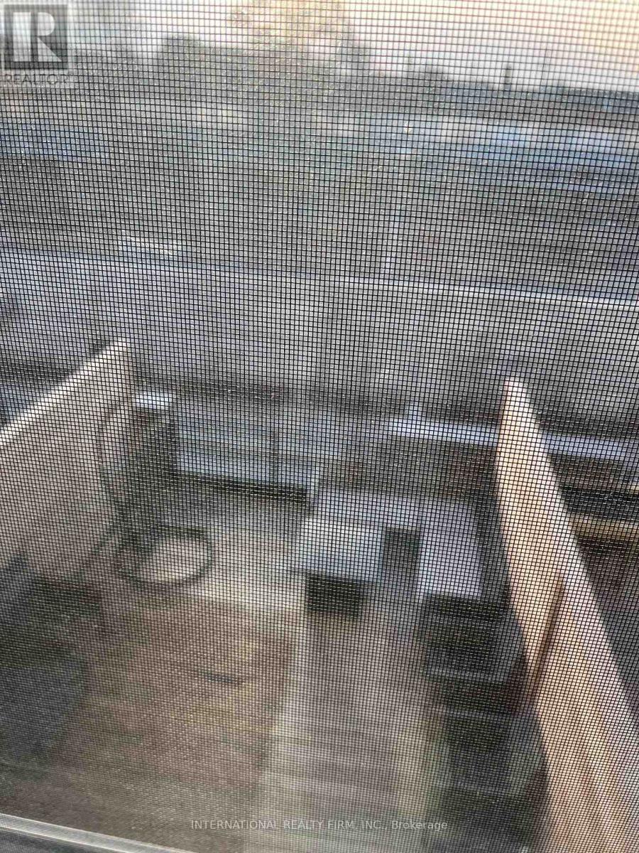 48 Perth Avenue Property Photo 9