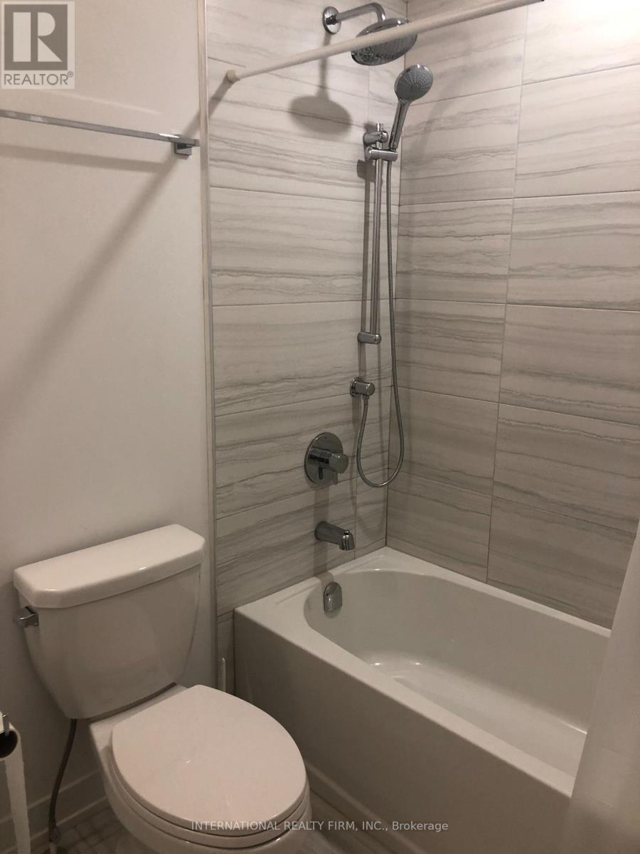 48 Perth Avenue Property Photo 30