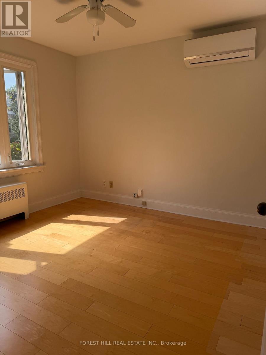 55 Craigmore Crescent Property Photo 4