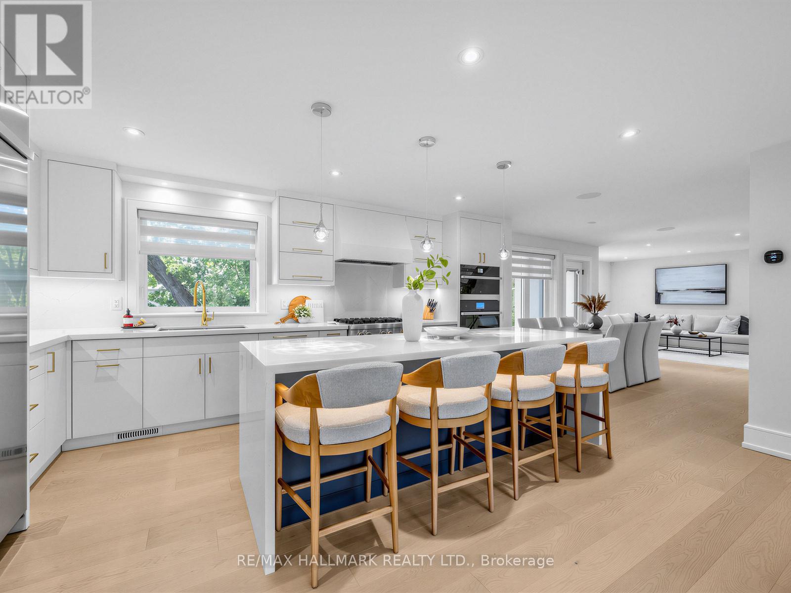 30 Kellythorne Drive Property Photo 12