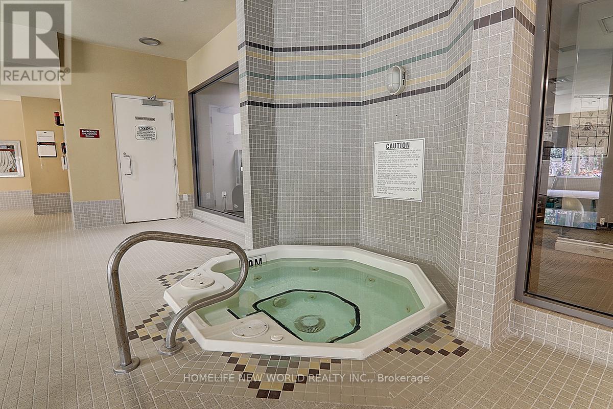 1501 - 21 Hillcrest Avenue Property Photo 27