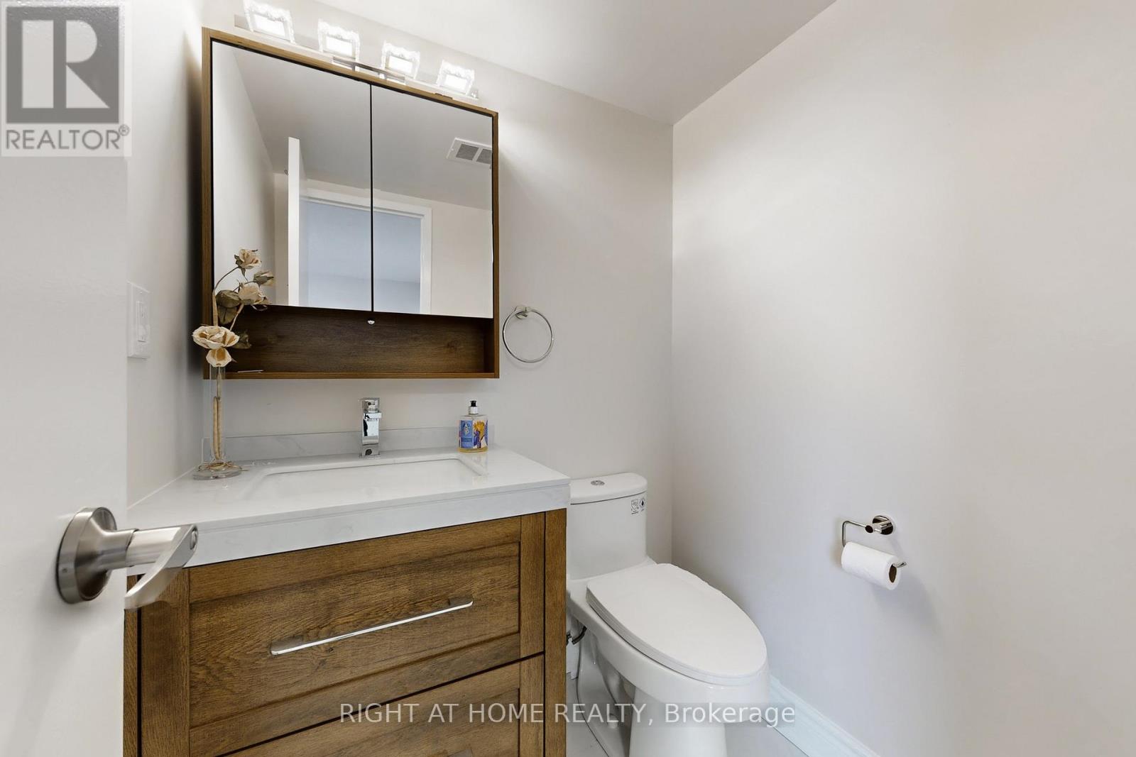 702 - 1338 York Mills Road Property Photo 18