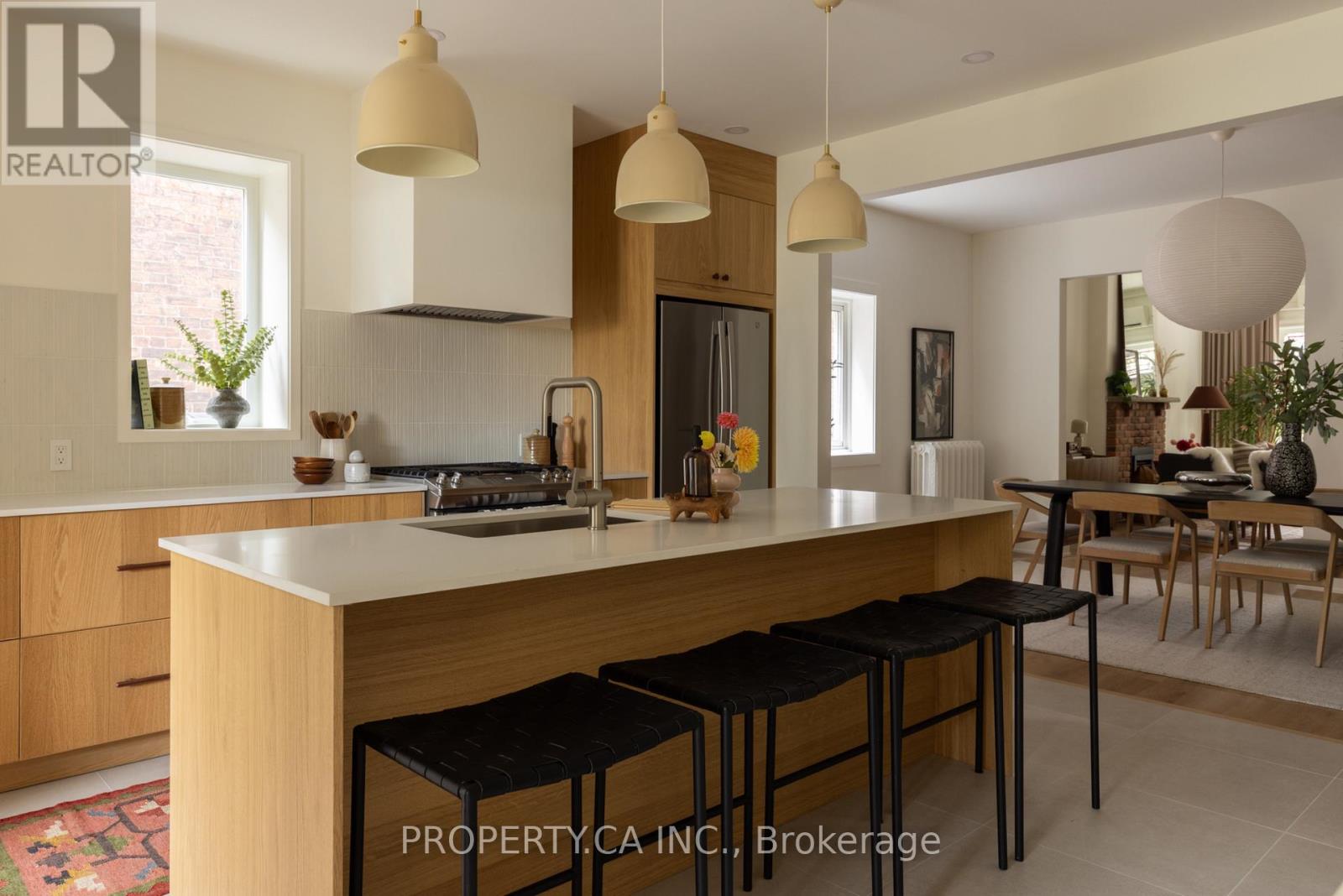 197 Roxton Road Property Photo 6