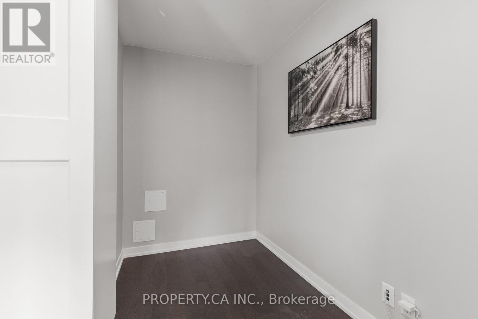 N122 - 120 Bayview Avenue Property Photo 16