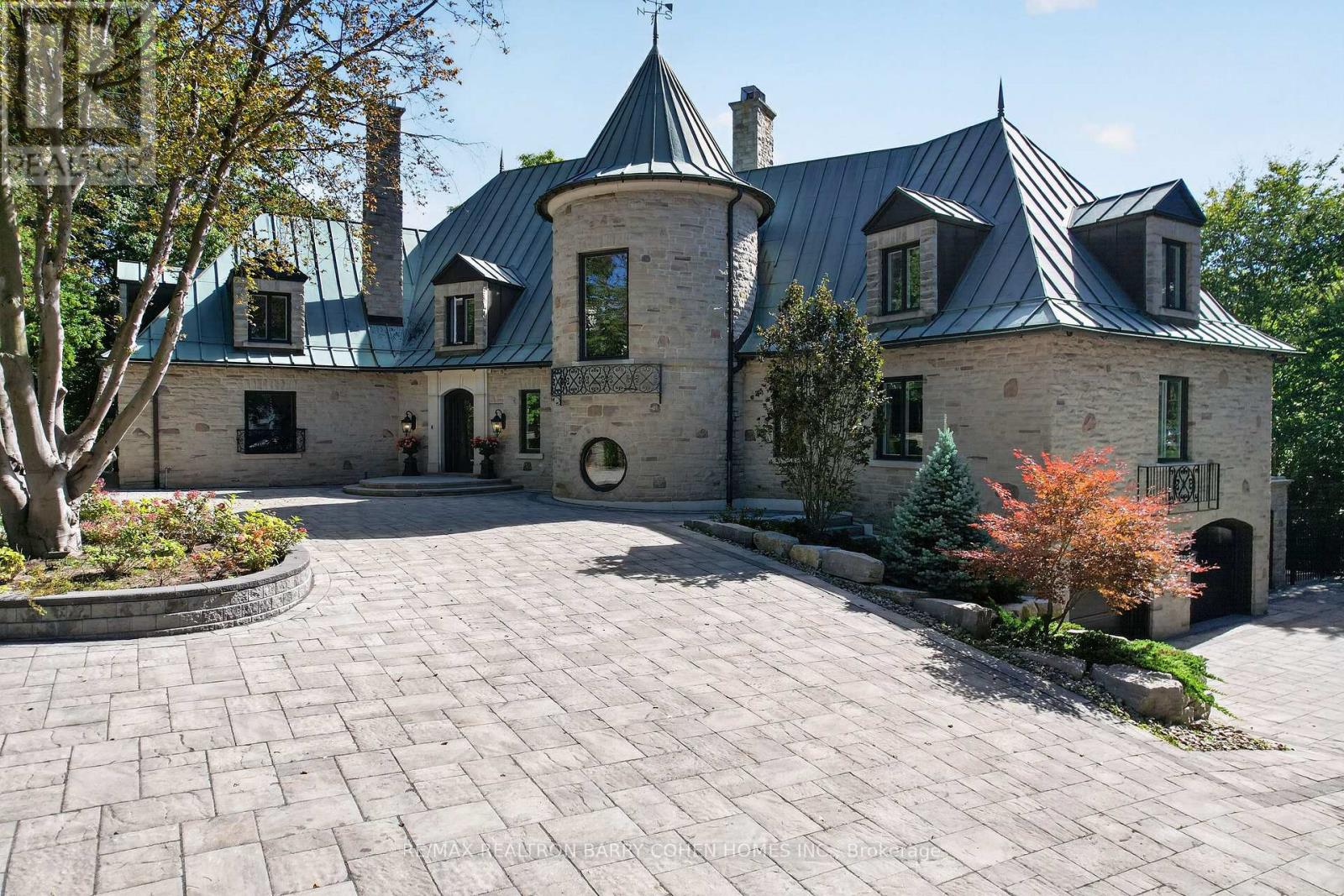 25 Tudor Gate Property Photo 3
