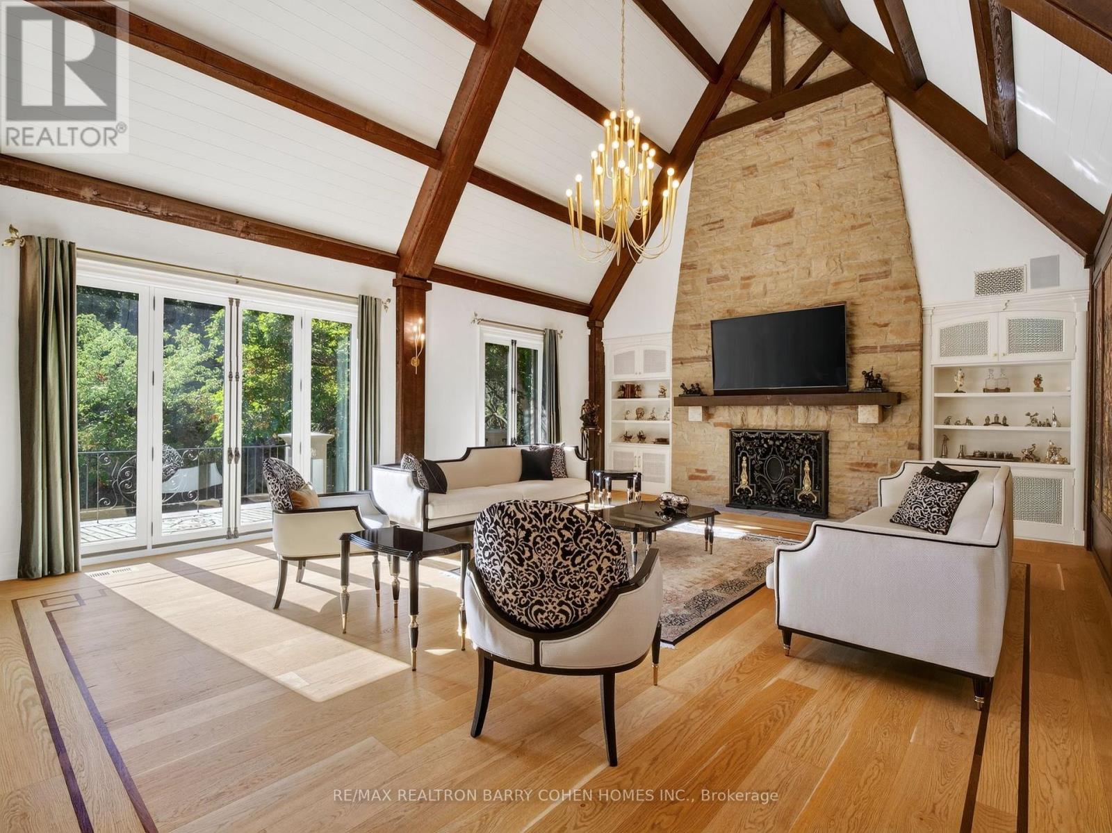 25 Tudor Gate Property Photo 6