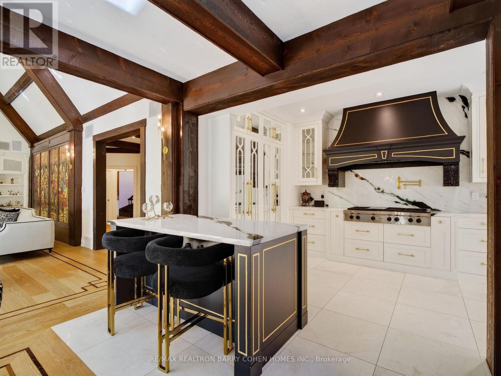 25 Tudor Gate Property Photo 9