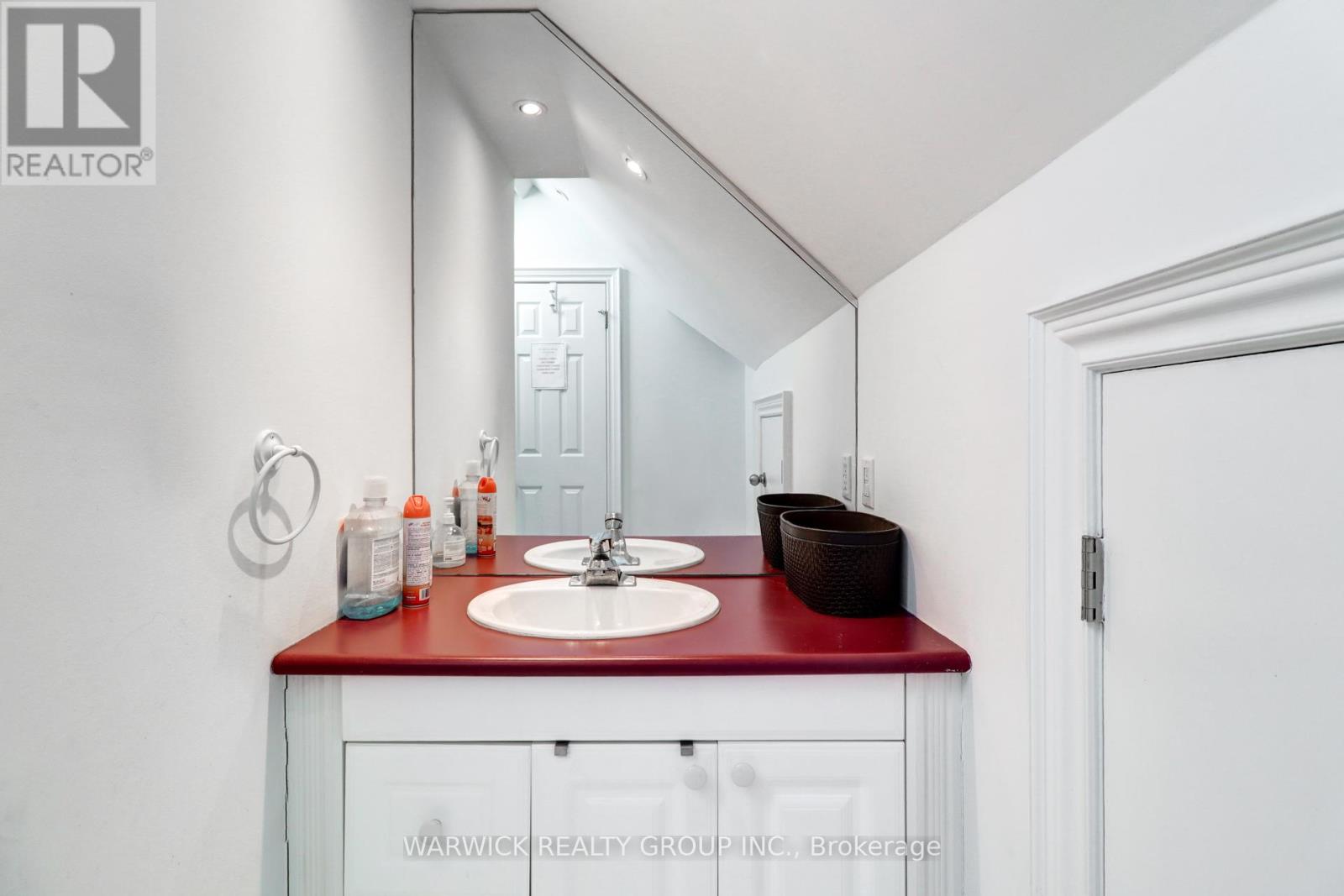 123 Sheppard Avenue E Property Photo 19