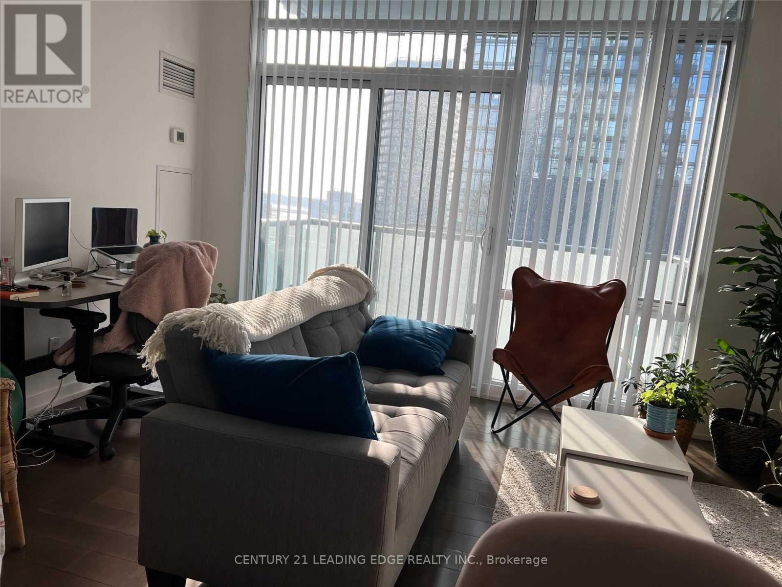 1010 - 170 Fort York Boulevard Property Photo 2