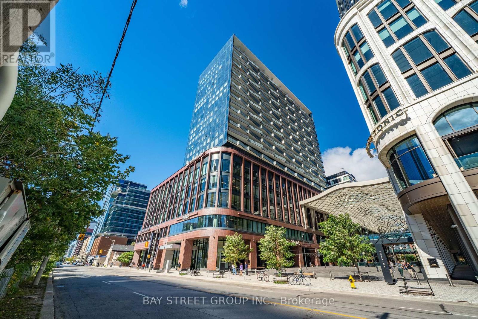 801 - 480 Front Street W Property Photo 1