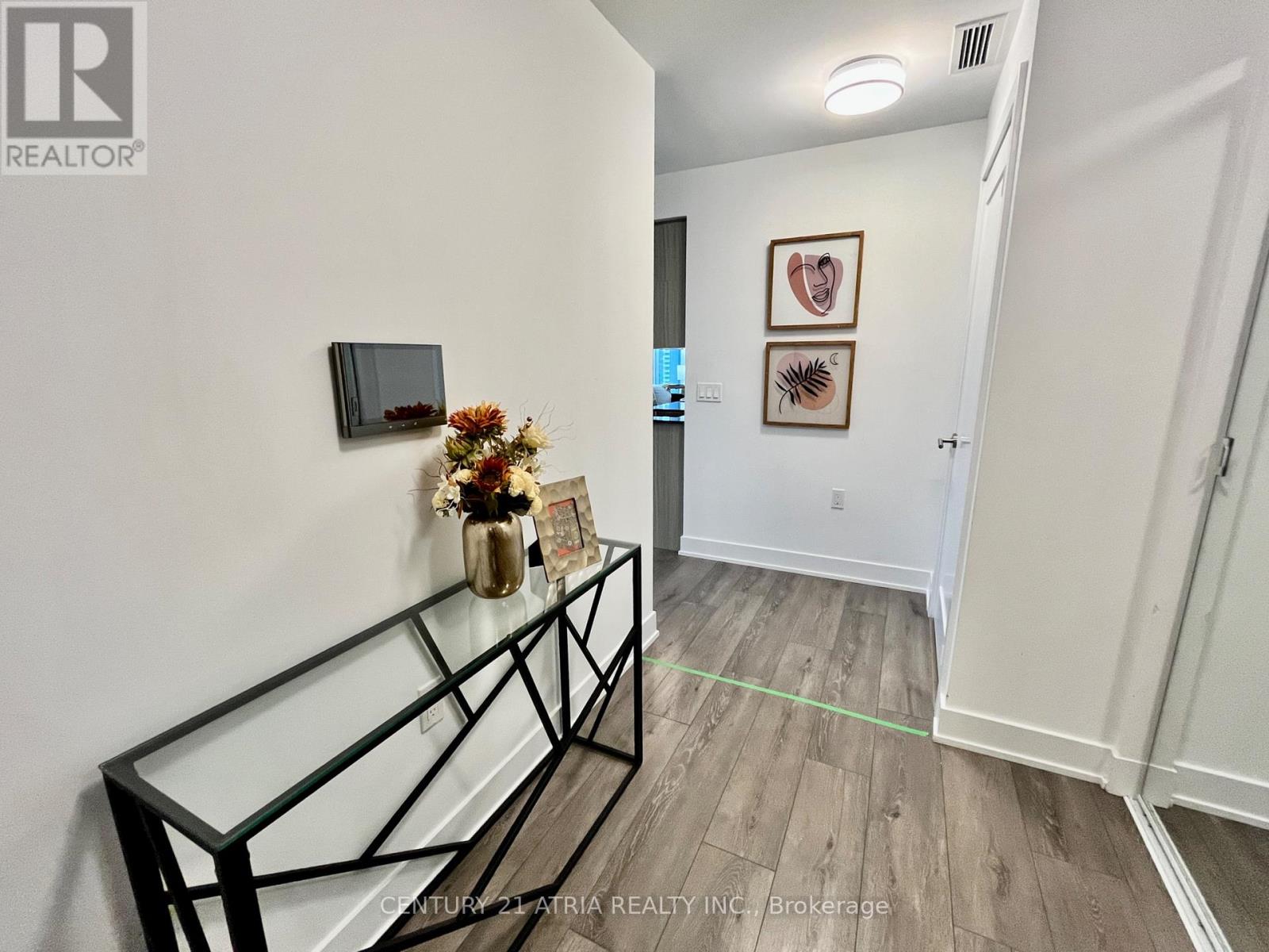 1608 - 575 Bloor Street E Property Photo 4