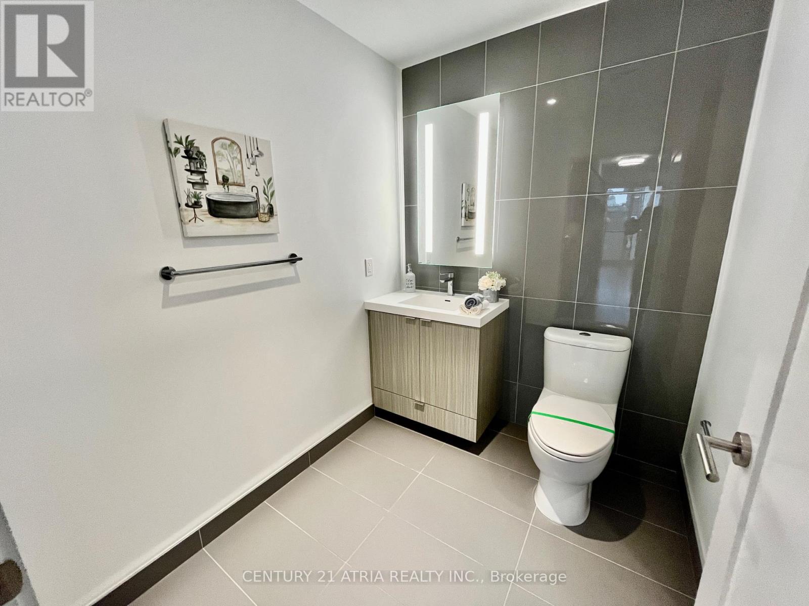 1608 - 575 Bloor Street E Property Photo 15