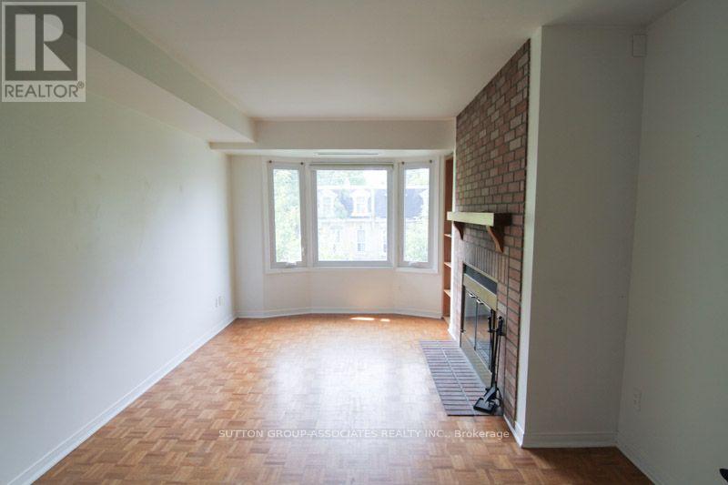 2 - 337 Seaton Street Property Photo 2