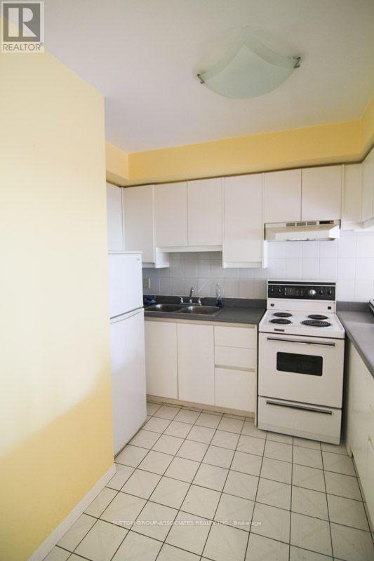 2 - 337 Seaton Street Property Photo 4