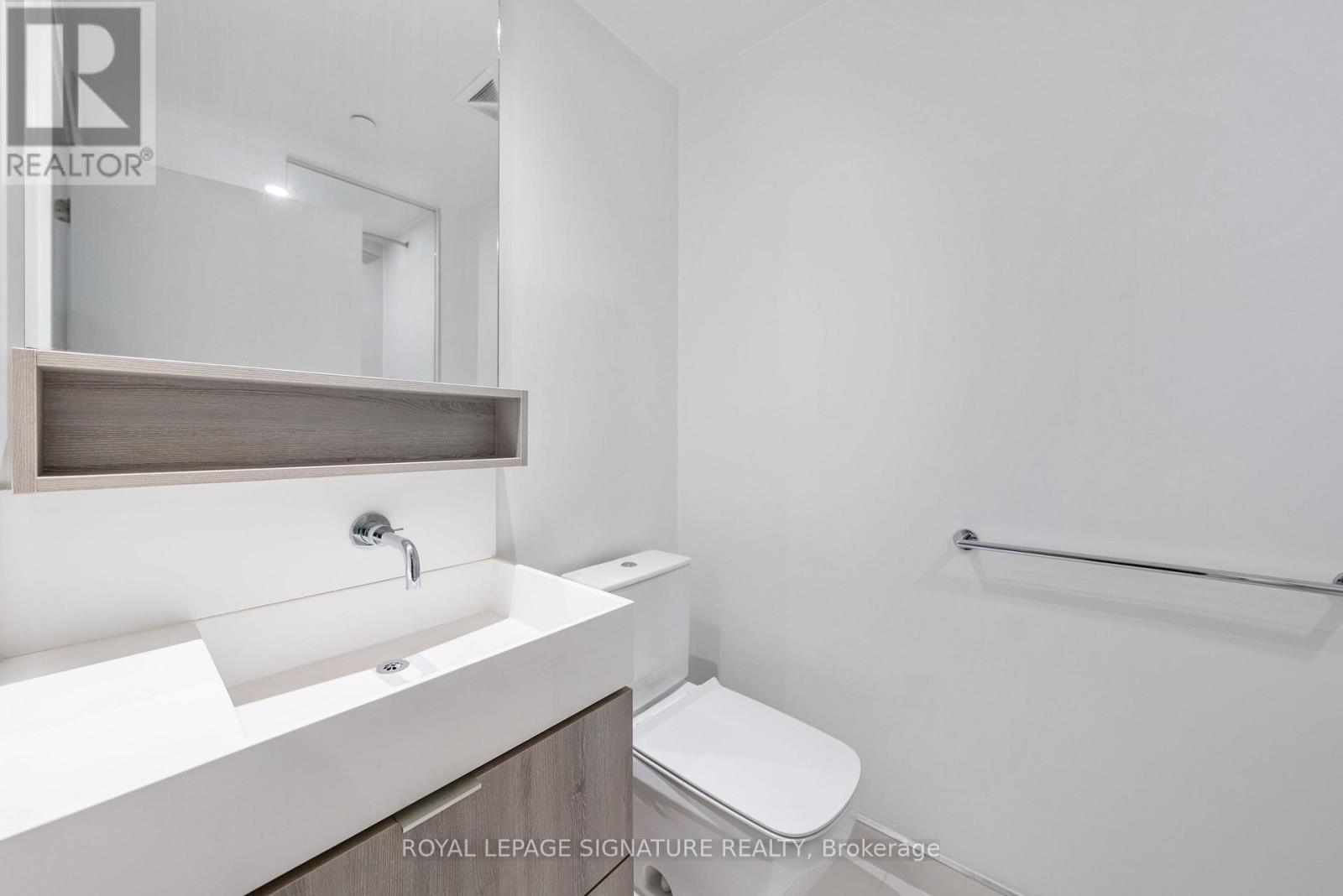 1010 - 5 Soudan Avenue Property Photo 9