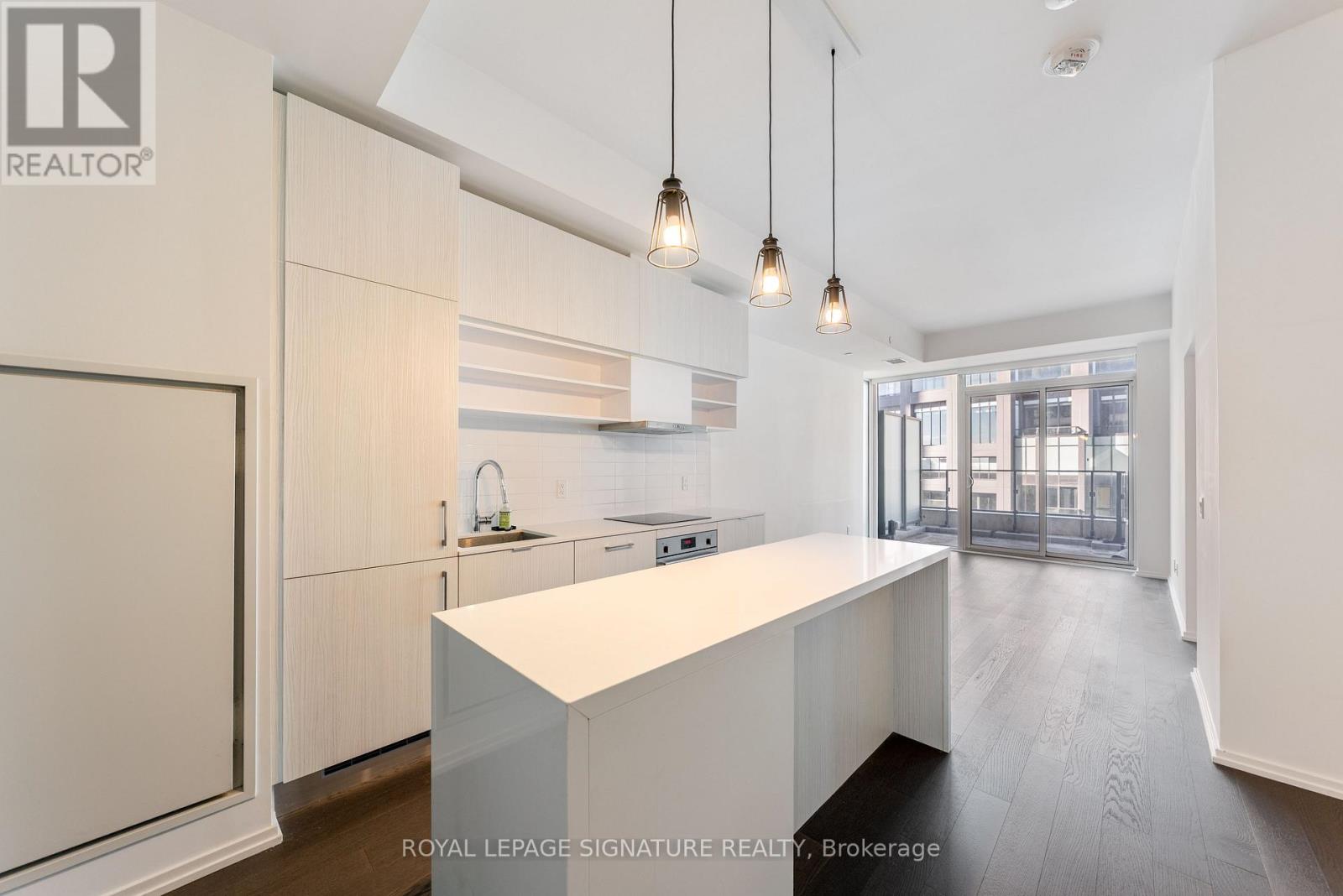 1010 - 5 Soudan Avenue Property Photo 11