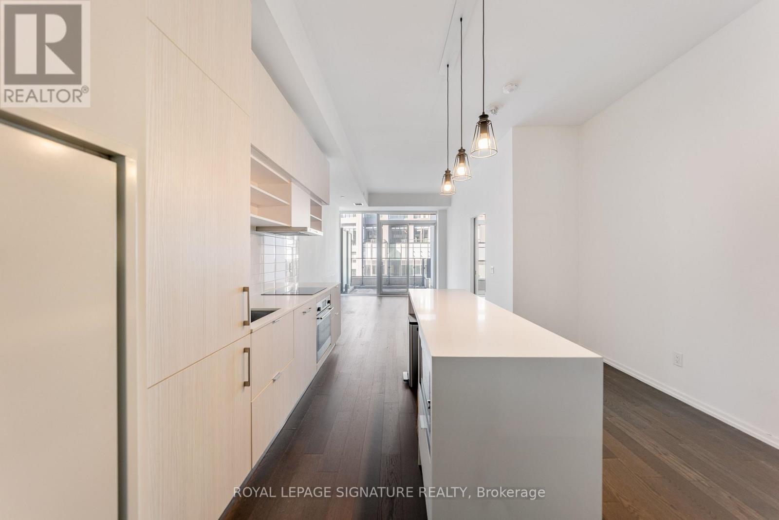 1010 - 5 Soudan Avenue Property Photo 12