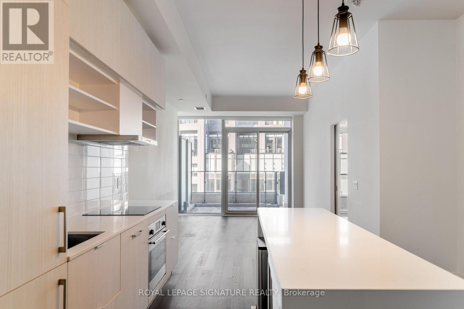 1010 - 5 Soudan Avenue Property Photo 13