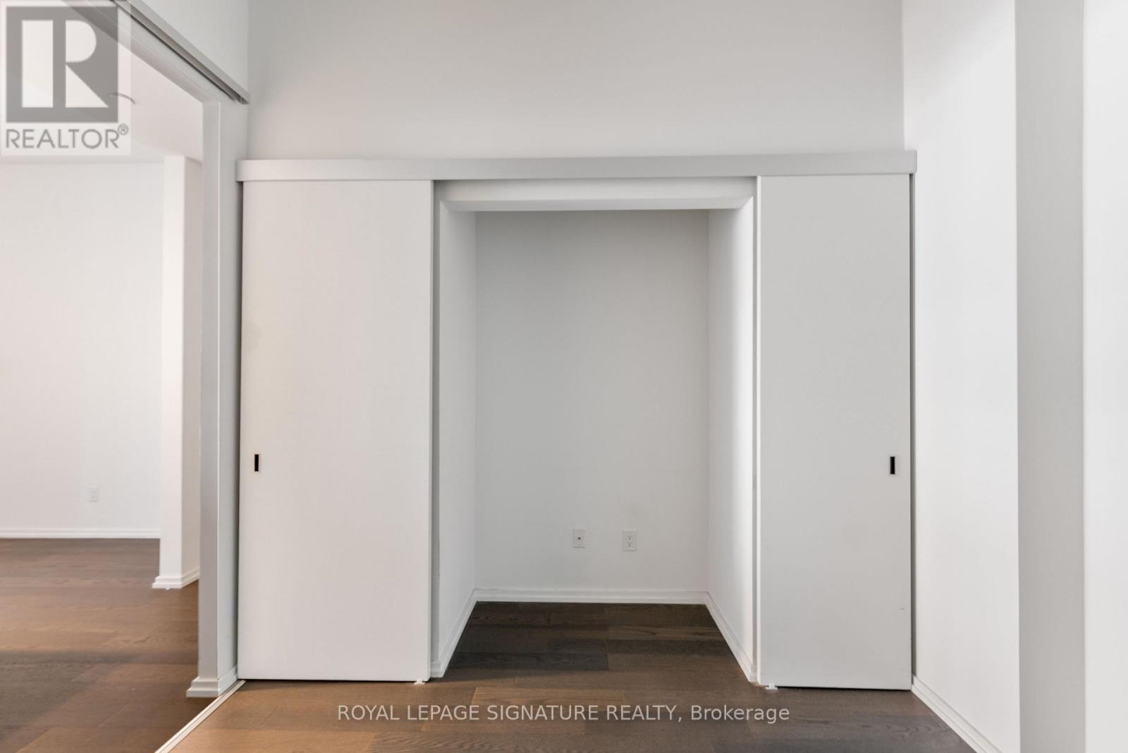 1010 - 5 Soudan Avenue Property Photo 17