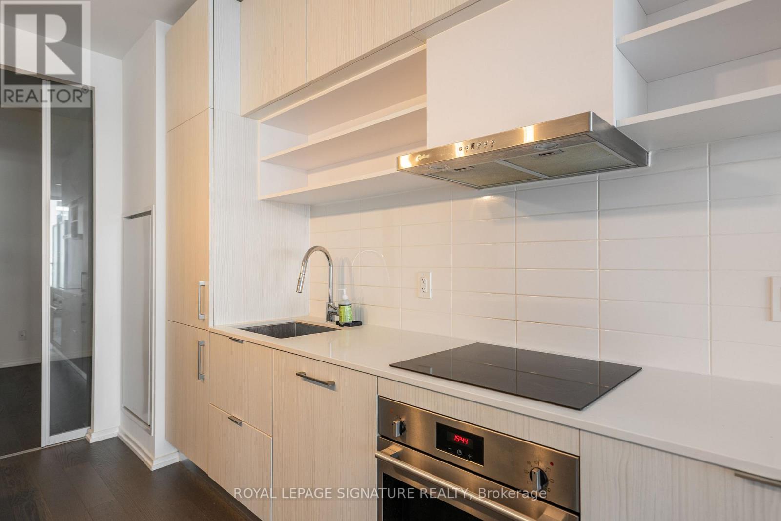 1010 - 5 Soudan Avenue Property Photo 24