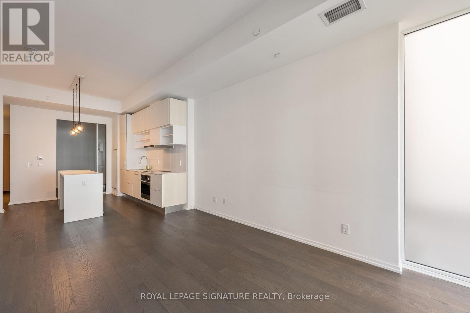1010 - 5 Soudan Avenue Property Photo 28