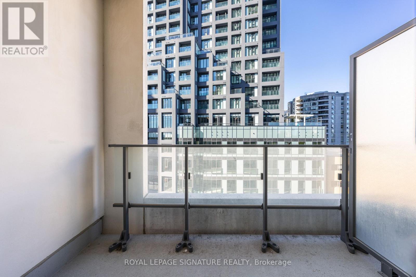 1010 - 5 Soudan Avenue Property Photo 37