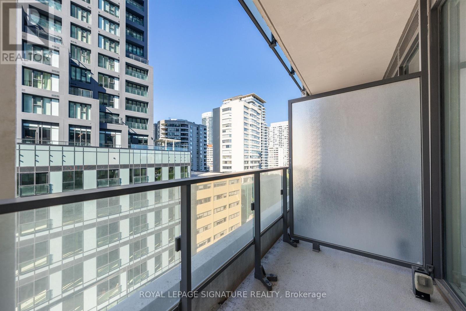 1010 - 5 Soudan Avenue Property Photo 38