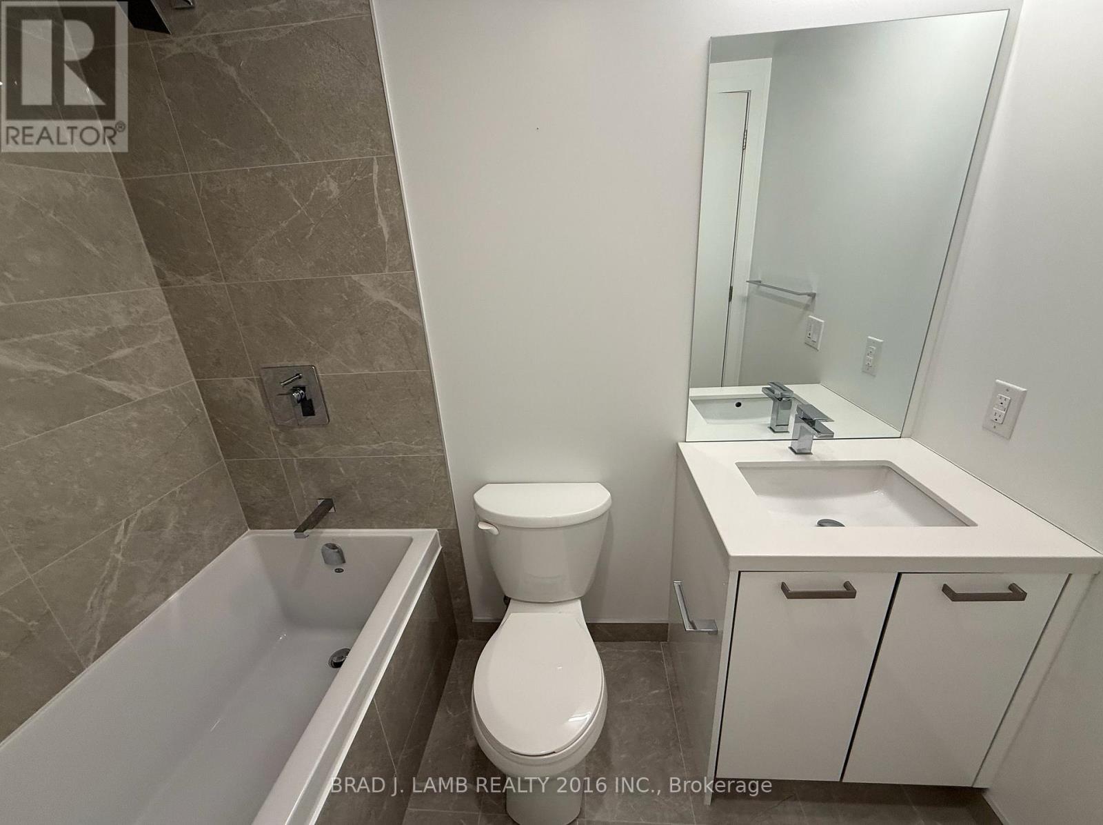 518 - 55 Ontario Street Property Photo 5