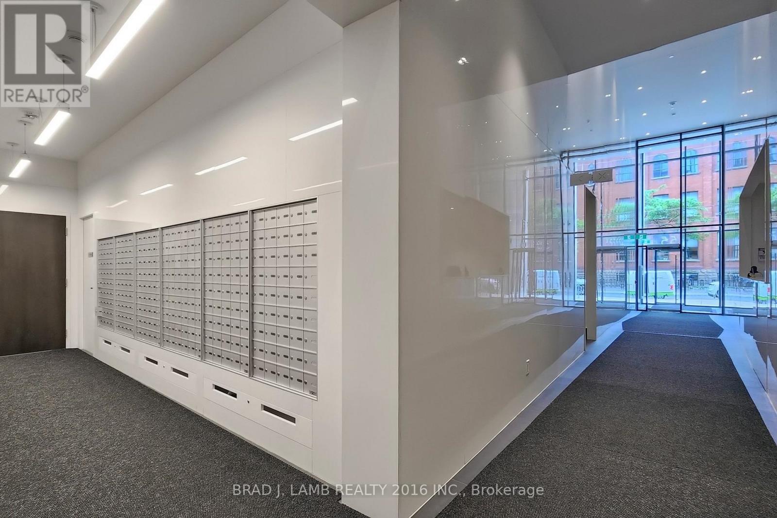 518 - 55 Ontario Street Property Photo 11