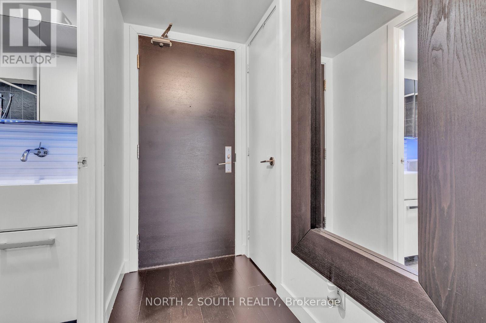 524 - 55 Stewart Street Property Photo 4