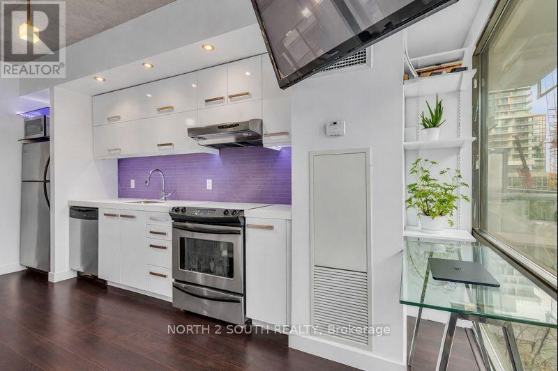 524 - 55 Stewart Street Property Photo 8