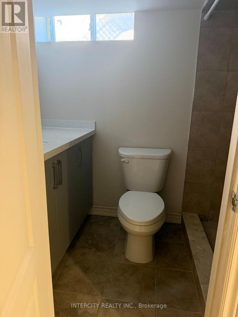Bsmt - 692 Northcliffe Boulevard Property Photo 3