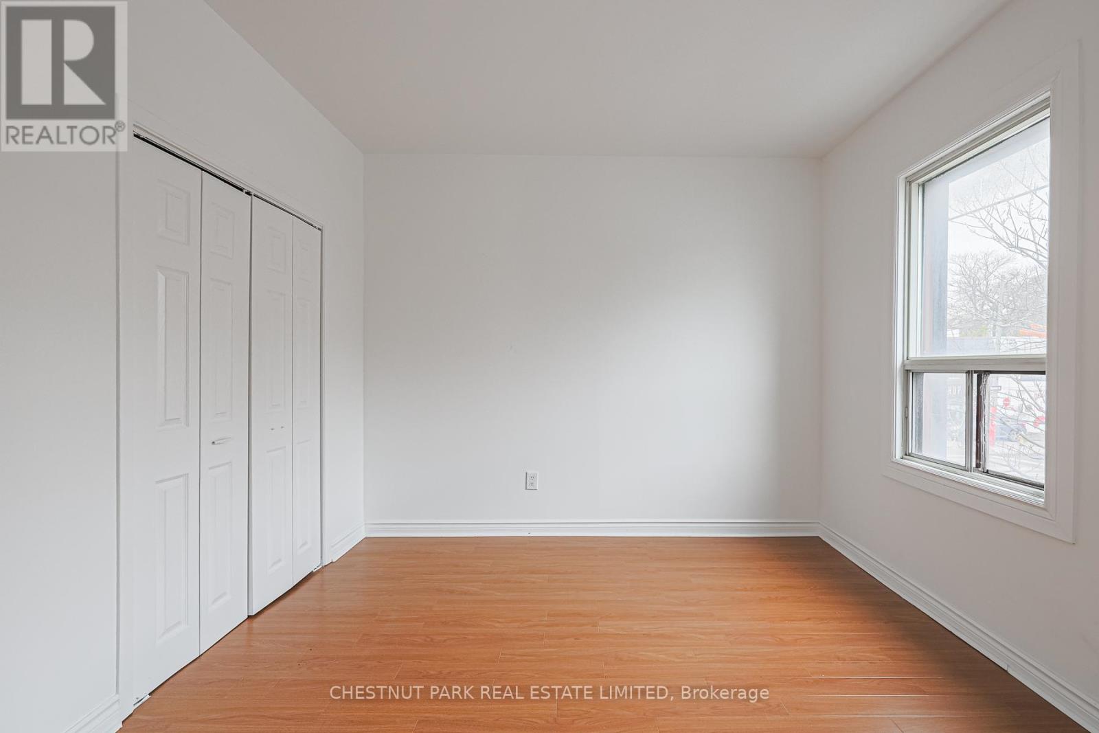 2 - 677 Queen Street W Property Photo 6