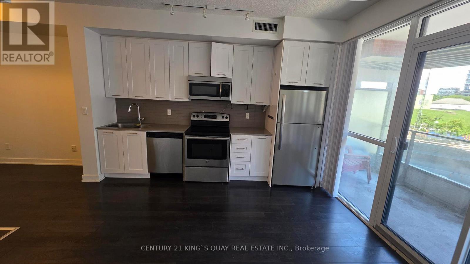310 - 50 Bruyeres Mews Property Photo 7