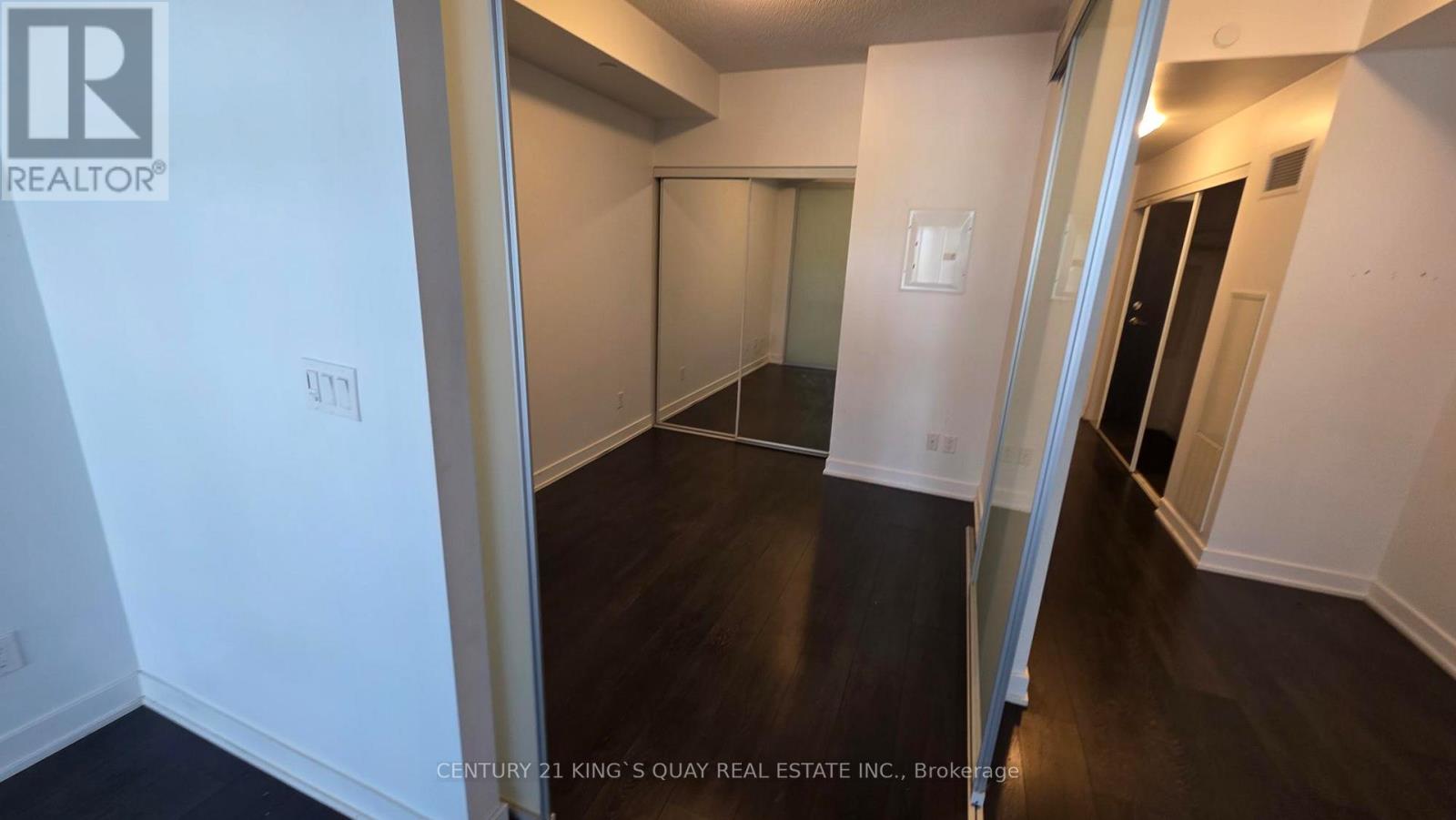 310 - 50 Bruyeres Mews Property Photo 8