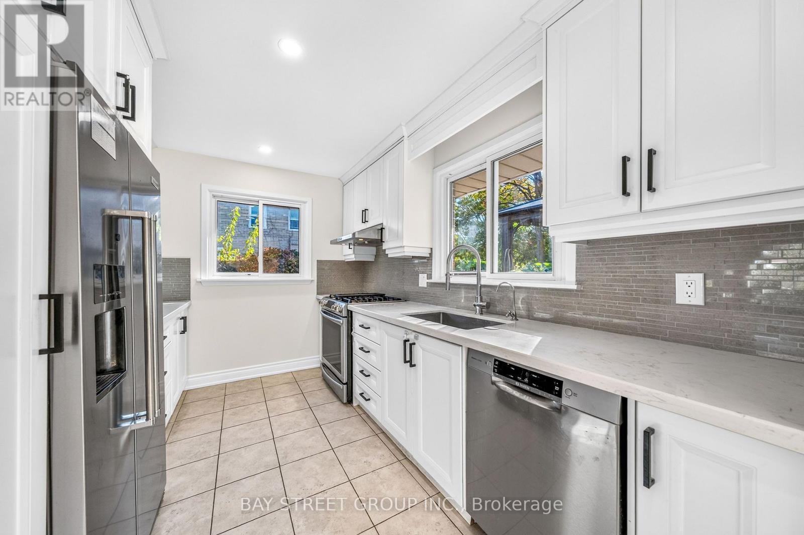 203 Cassandra Boulevard Property Photo 13