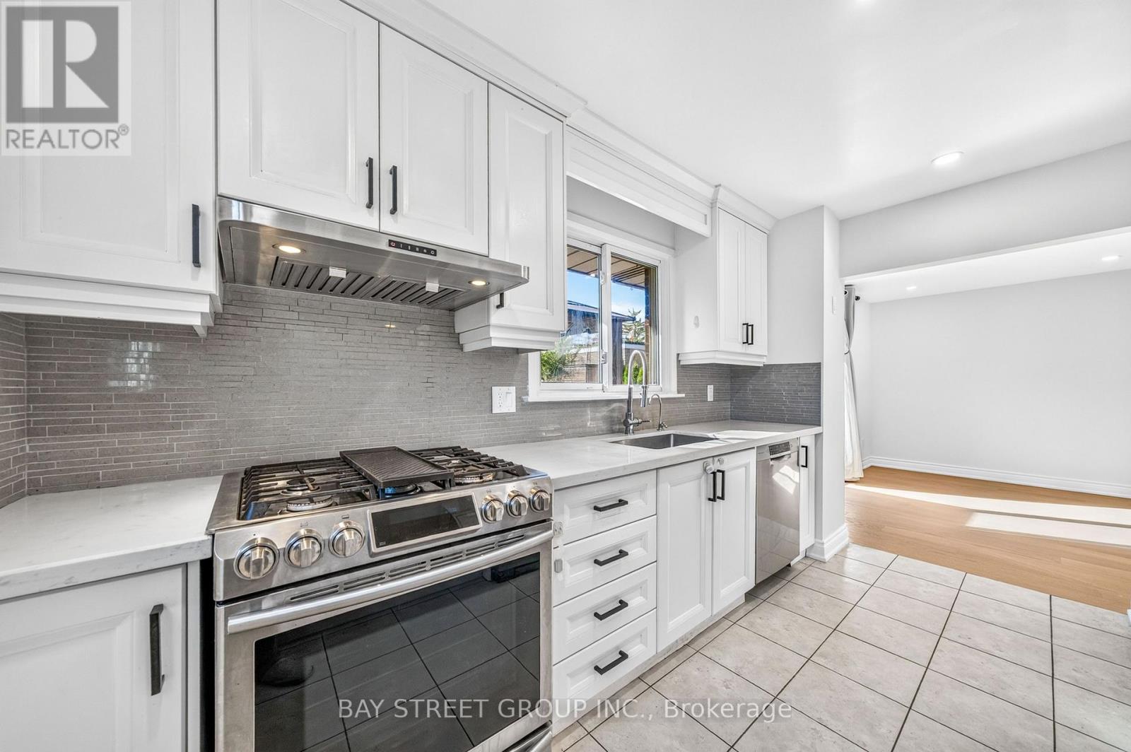 203 Cassandra Boulevard Property Photo 15
