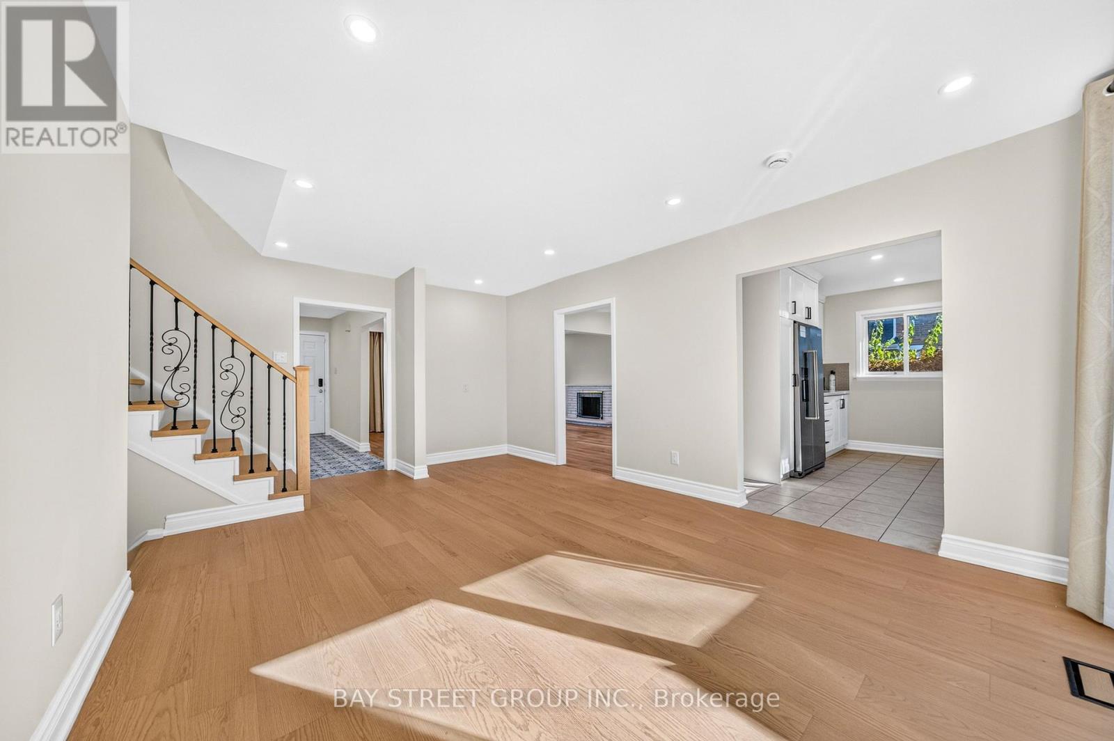 203 Cassandra Boulevard Property Photo 16