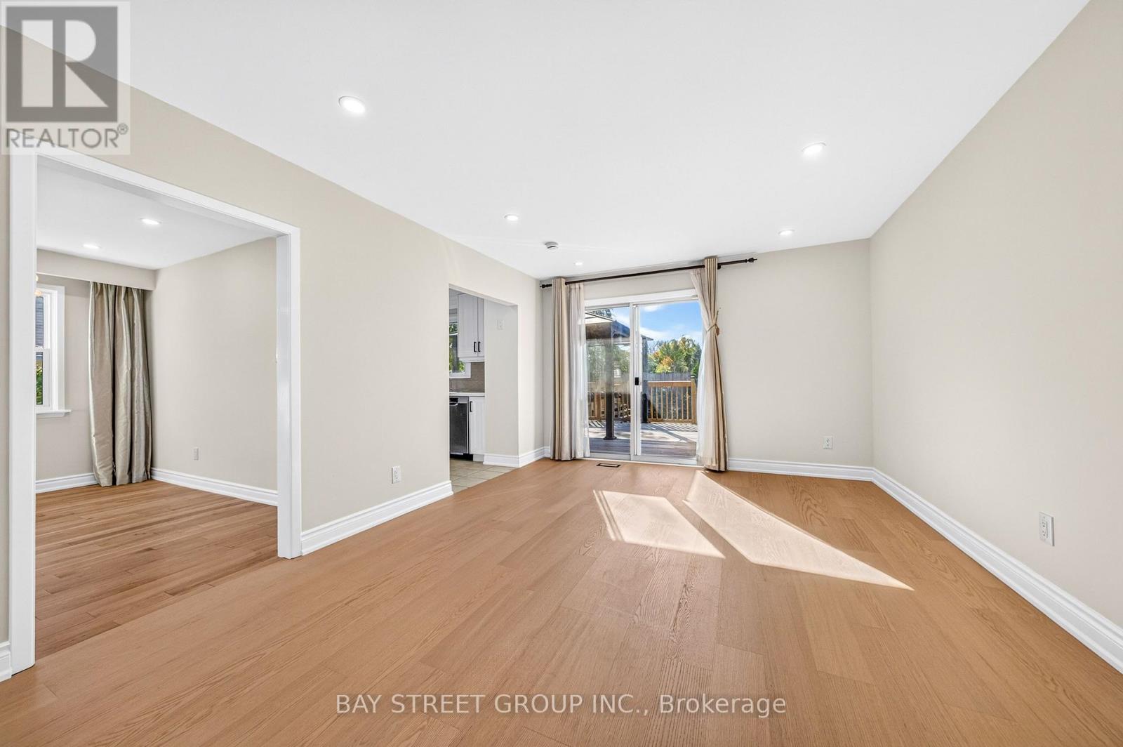 203 Cassandra Boulevard Property Photo 17
