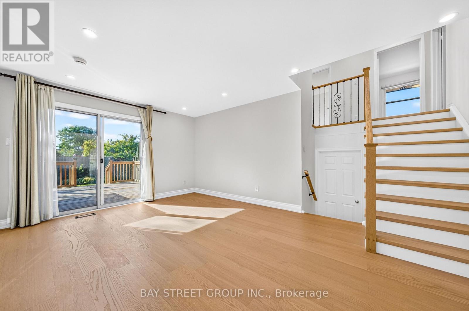 203 Cassandra Boulevard Property Photo 18