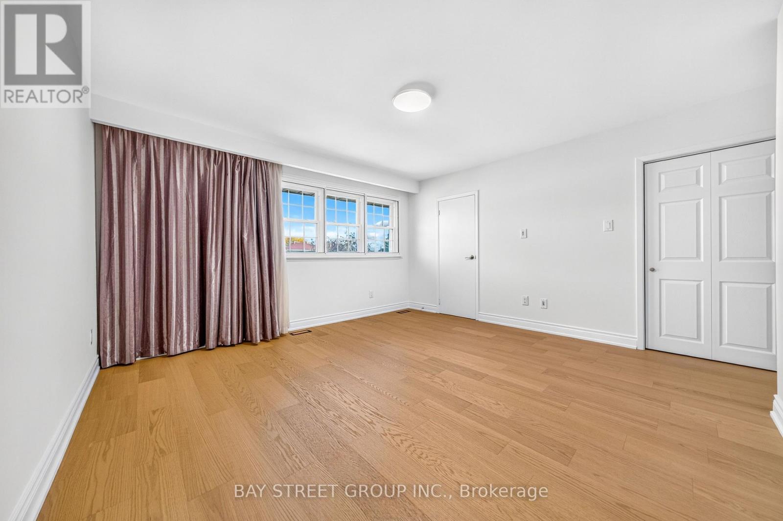203 Cassandra Boulevard Property Photo 22