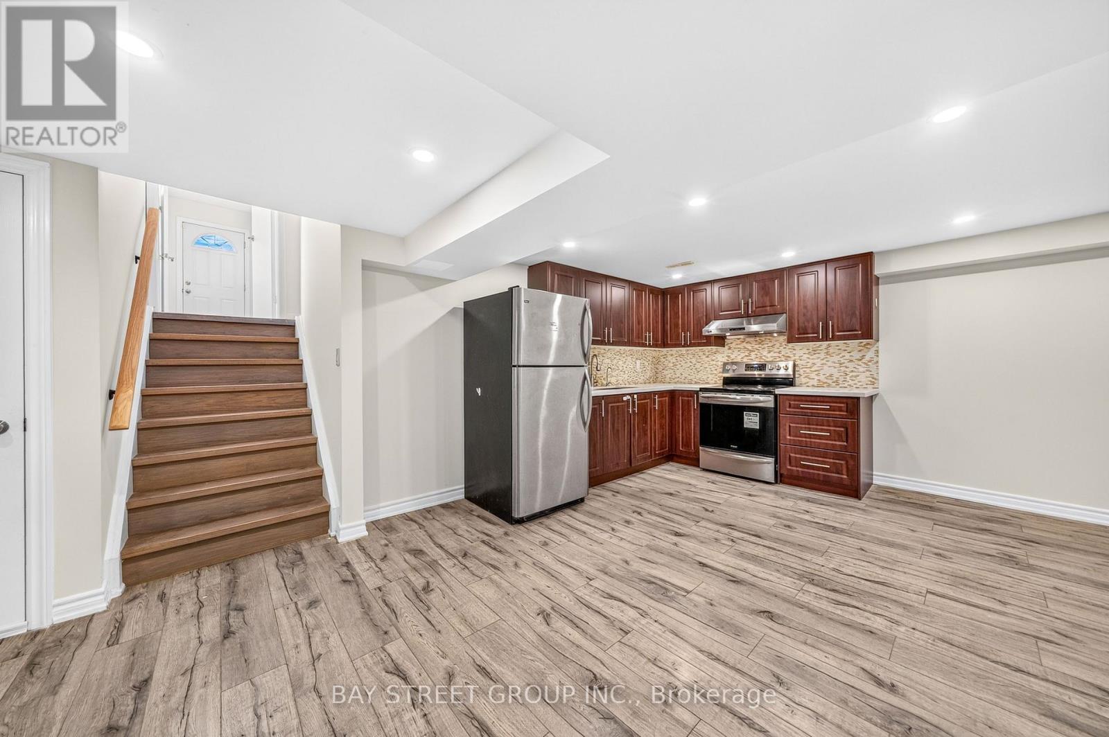 203 Cassandra Boulevard Property Photo 33