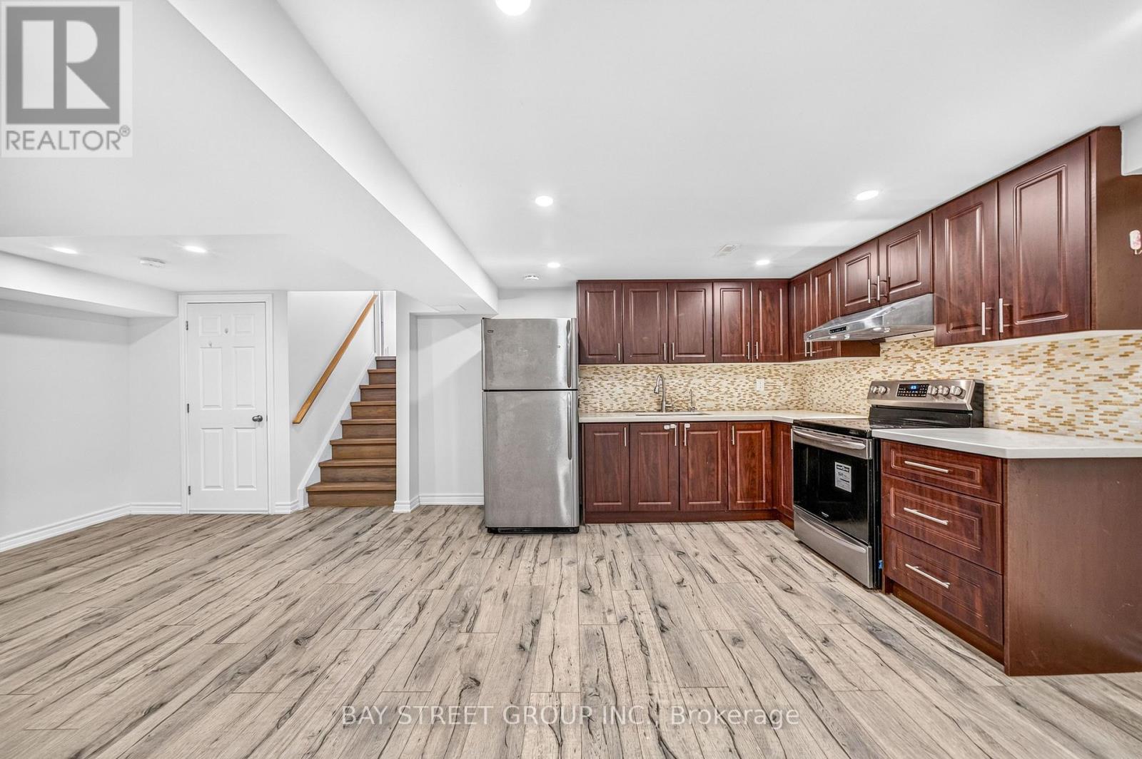 203 Cassandra Boulevard Property Photo 35