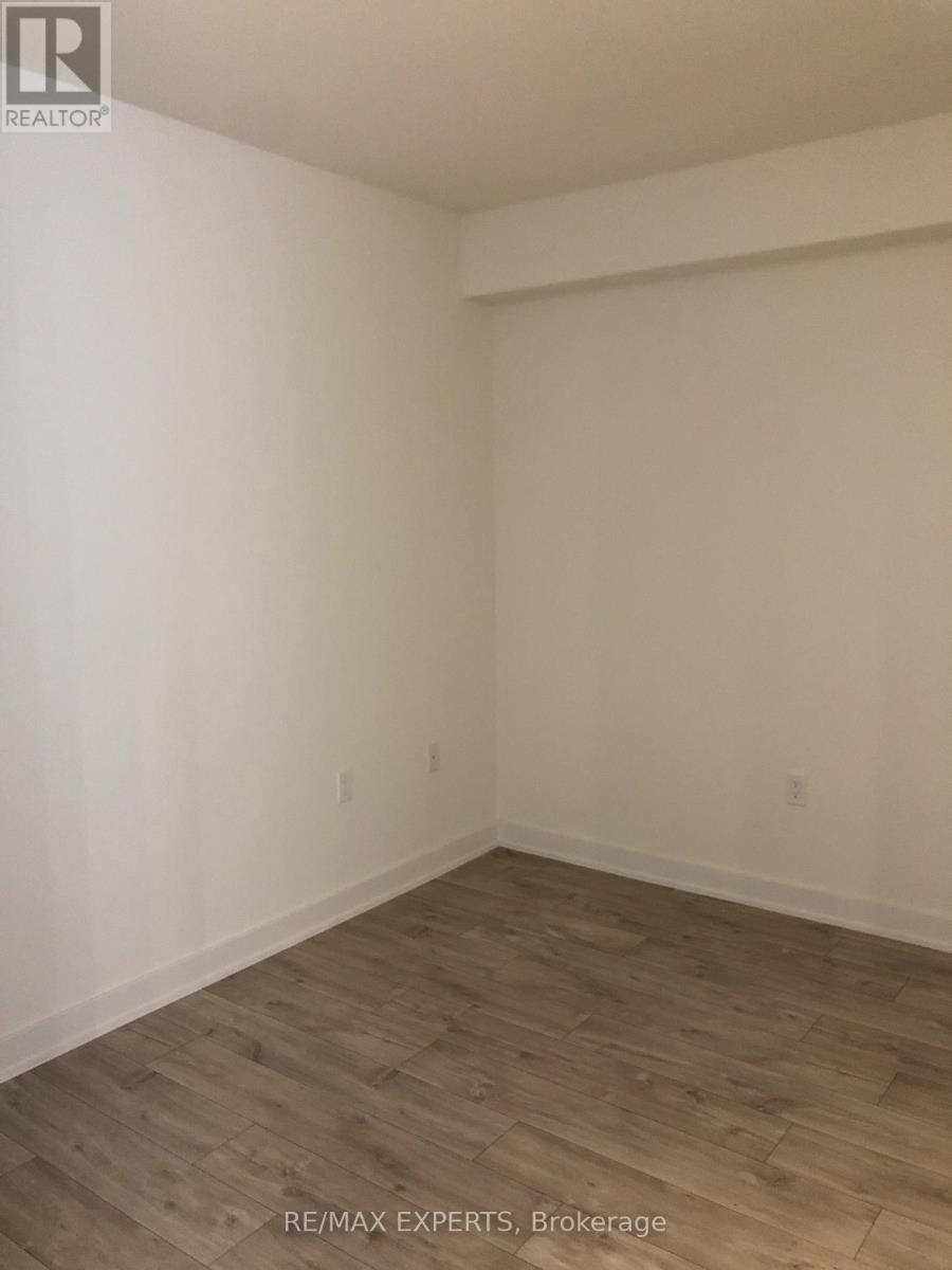 1214w - 27 Bathurst Street Property Photo 10