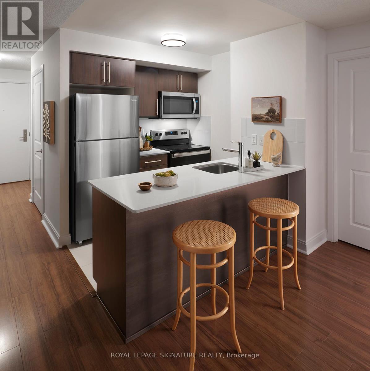 1501 - 105 Harrison Garden Boulevard Property Photo 3
