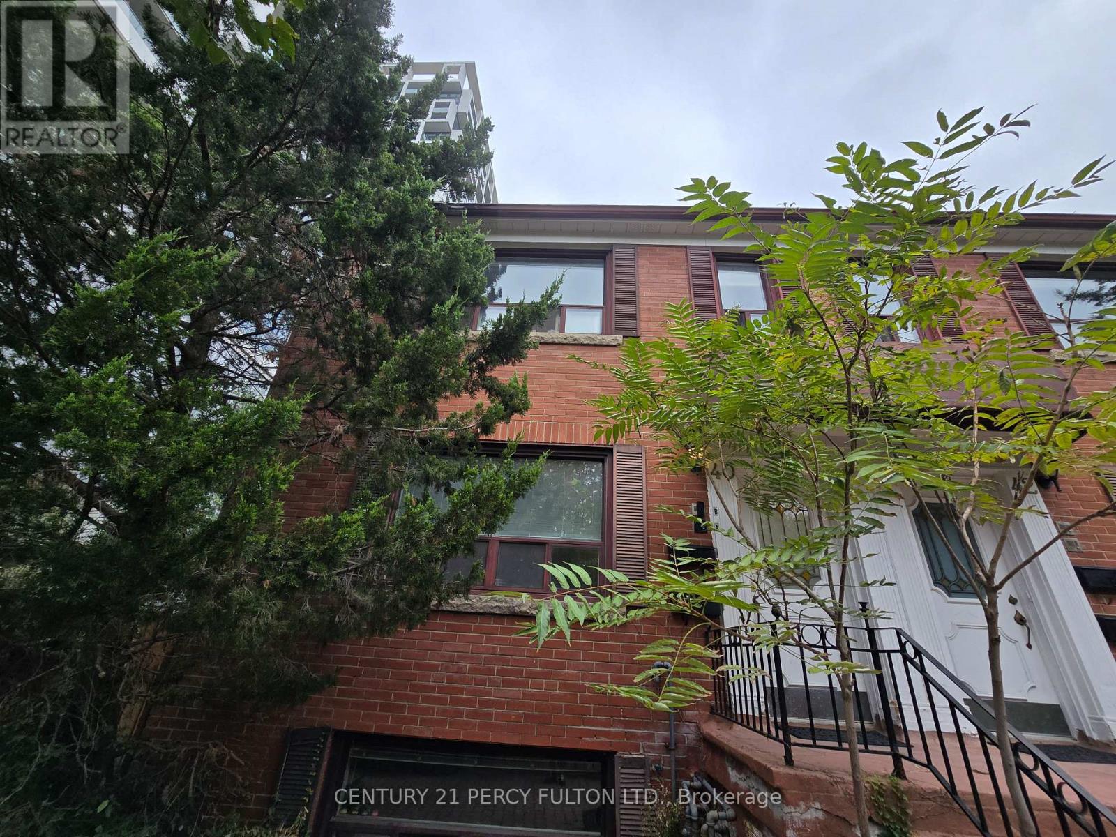 40 B - 40 Hillsdale Avenue E Property Photo 3