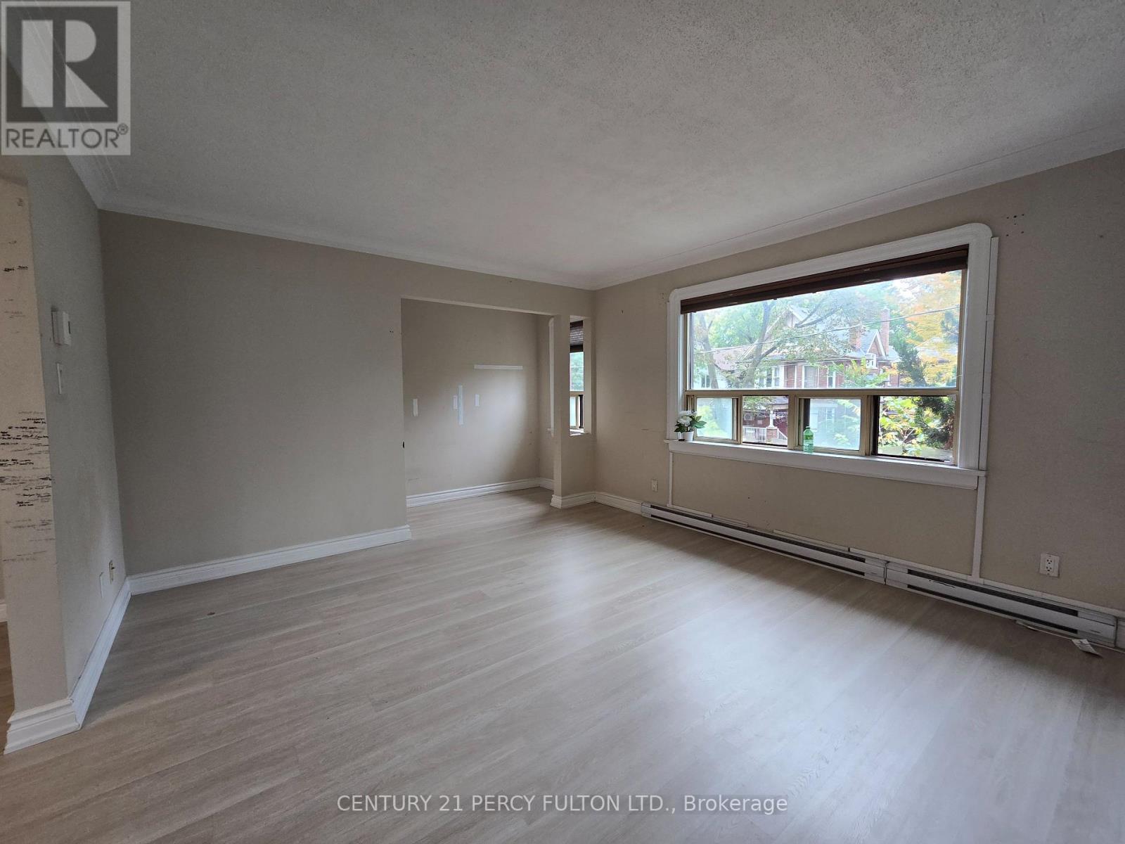 40 B - 40 Hillsdale Avenue E Property Photo 12