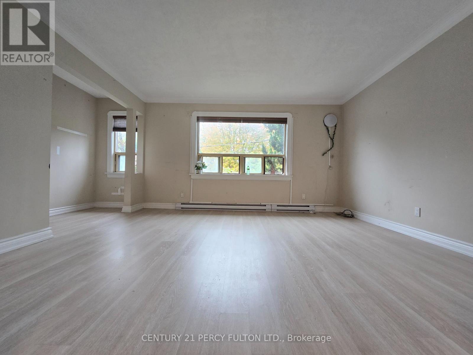 40 B - 40 Hillsdale Avenue E Property Photo 13