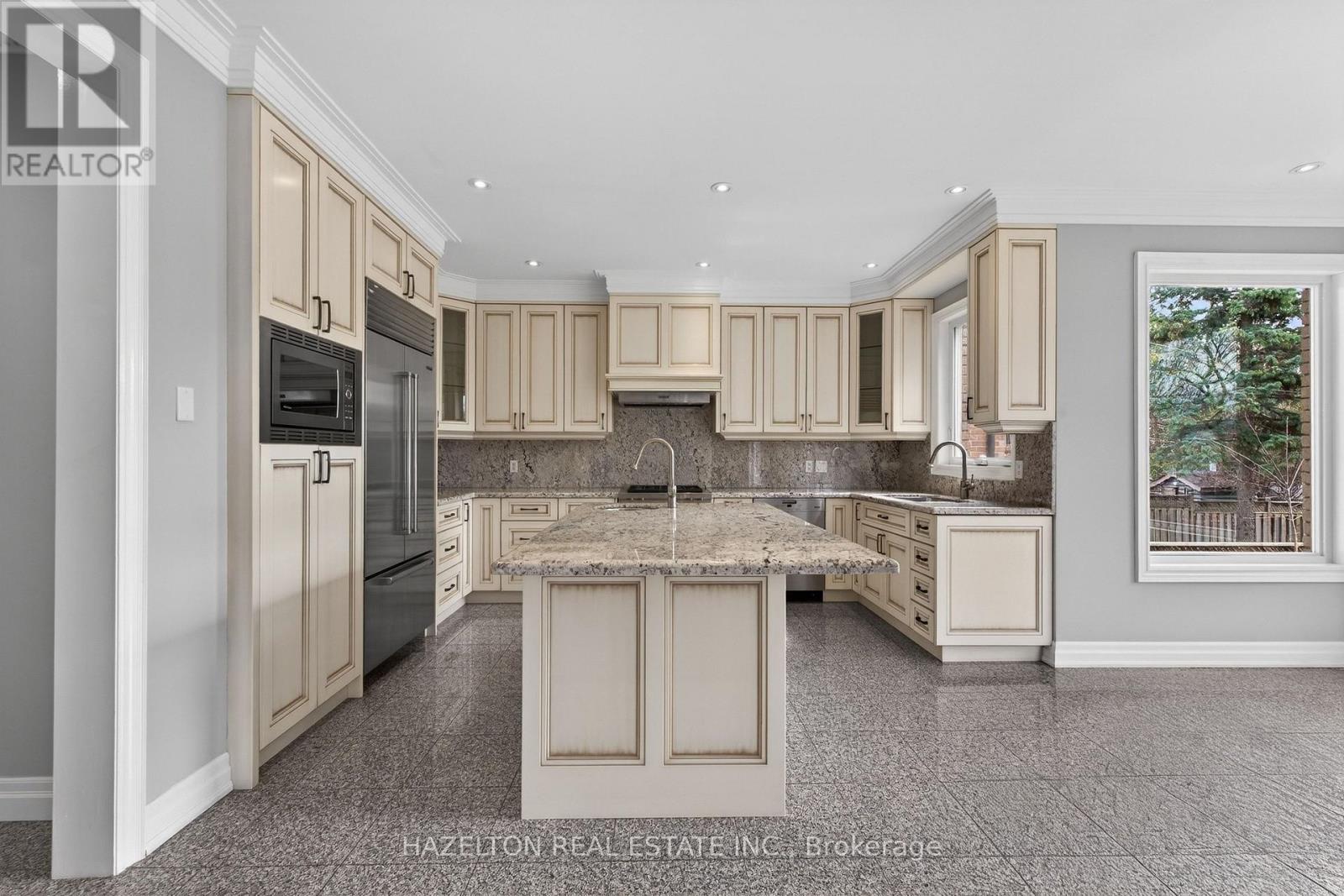 173 Holmes Avenue Property Photo 11