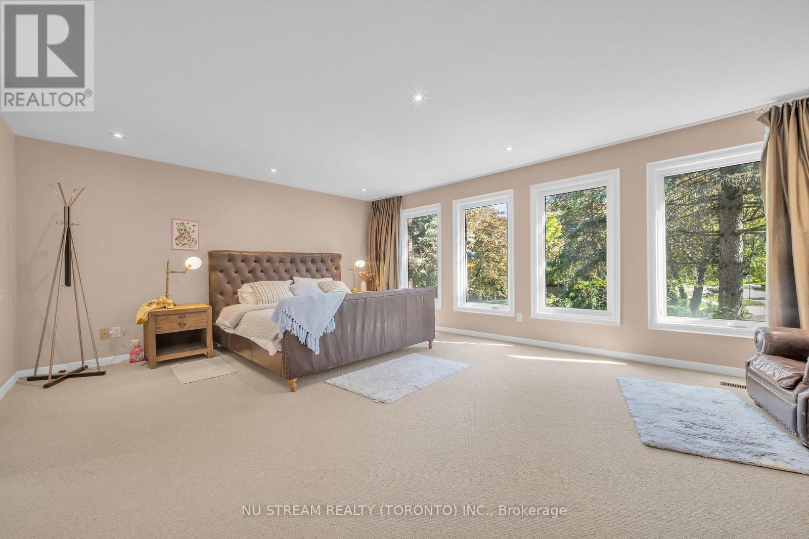 35 Penwood Crescent Property Photo 24